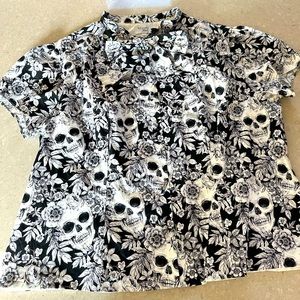 On hold for @kill3rsushi Magnolia Park Skull & Flowers